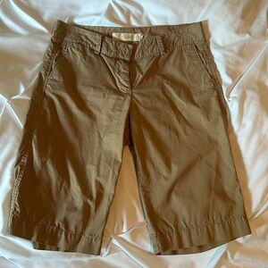 J. Crew weathered twill cotton chino khaki long Bermuda shorts size 6